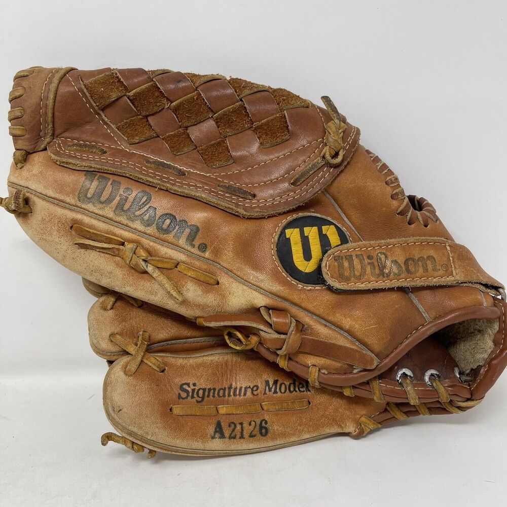 Vintage Wilson Baseball Glove - George Brett Model A2126